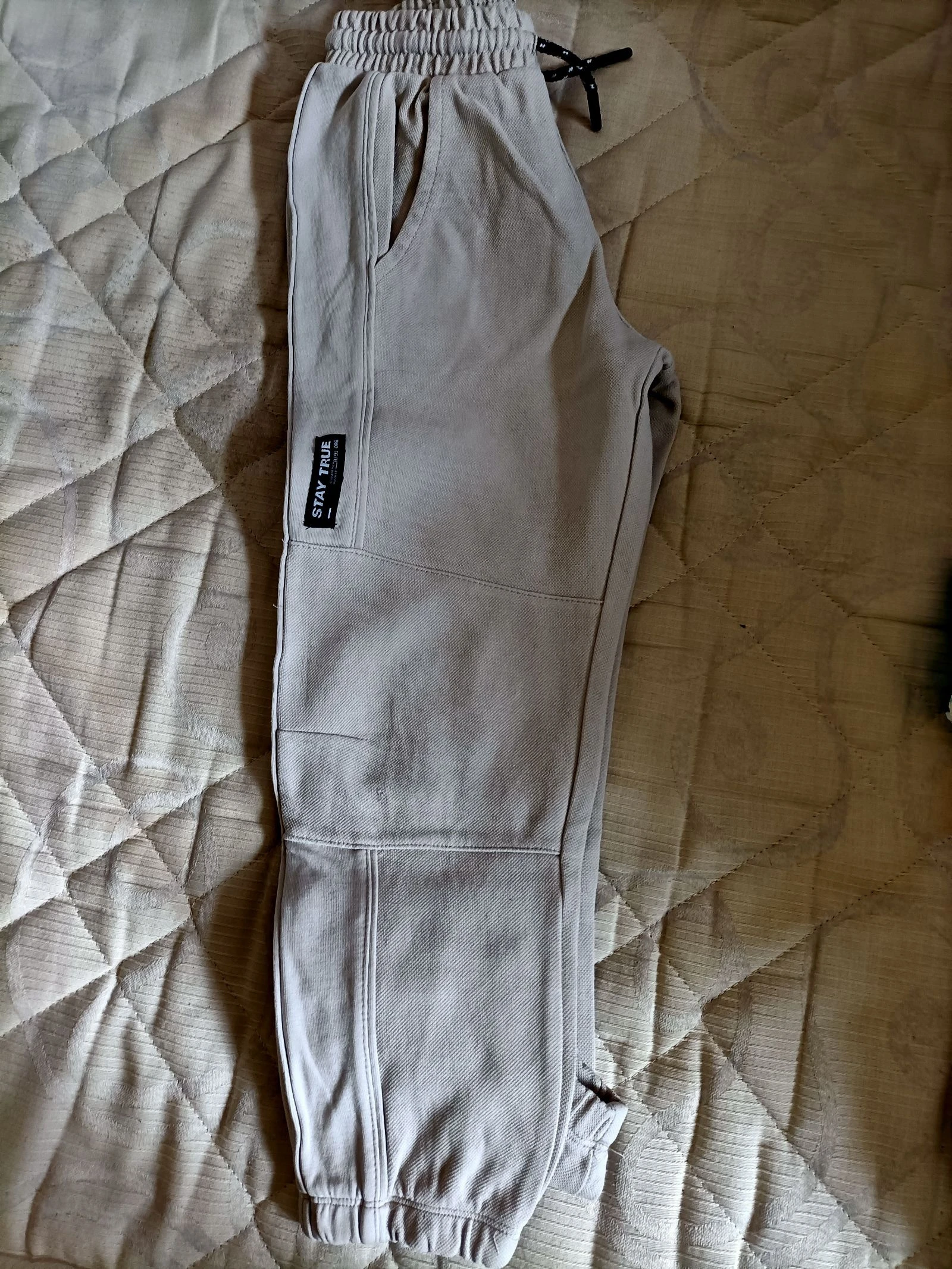 Jogging / Pantalon de survêtement beige Reserved – photo 4